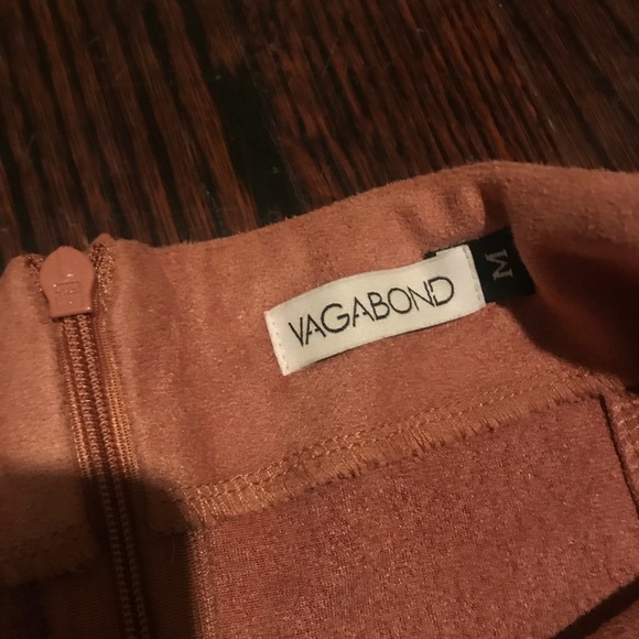 Pink suede skirt - Picture 4 of 5